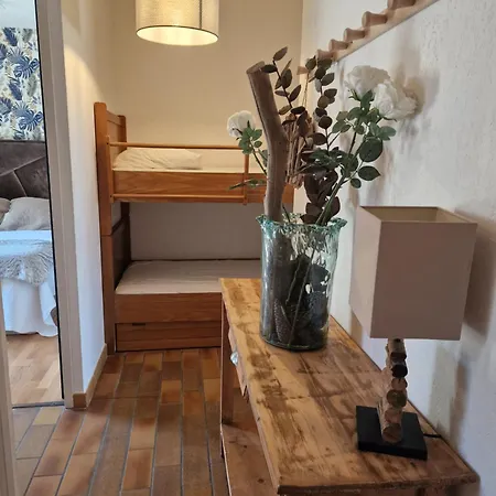 T2 Vue Mer, Proche & Parking Privee Apartament Bandol