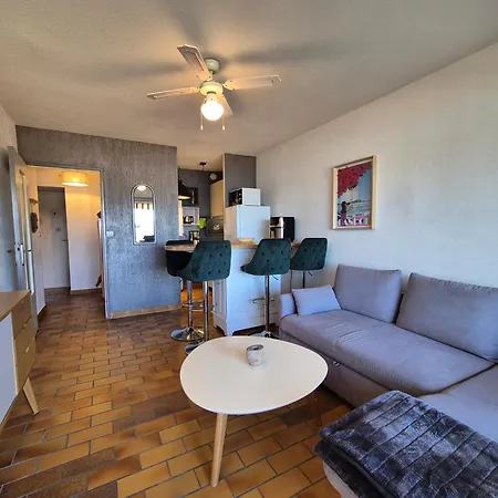 T2 Vue Mer, Proche & Parking Privee Apartman Bandol